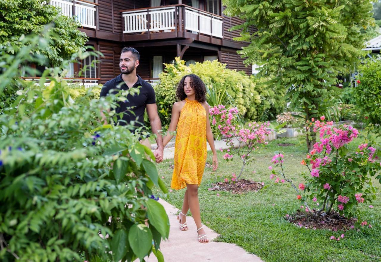Acajou Anse Volbert Village (Praslin)