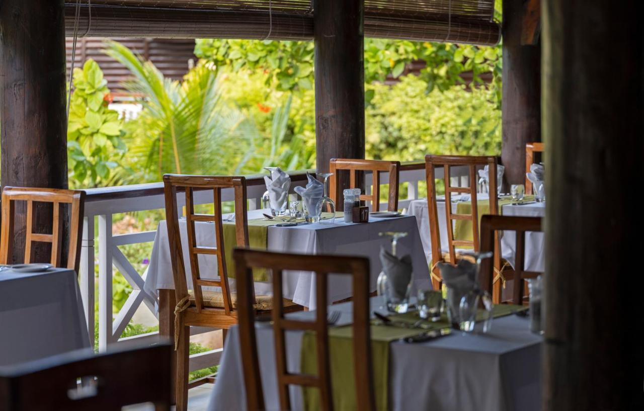 Resort Acajou Anse Volbert Village