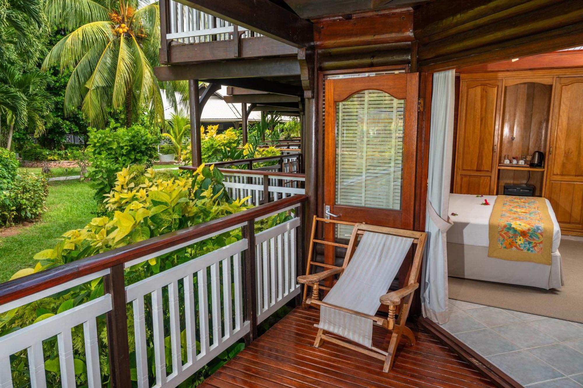 Acajou Anse Volbert Village (Praslin)