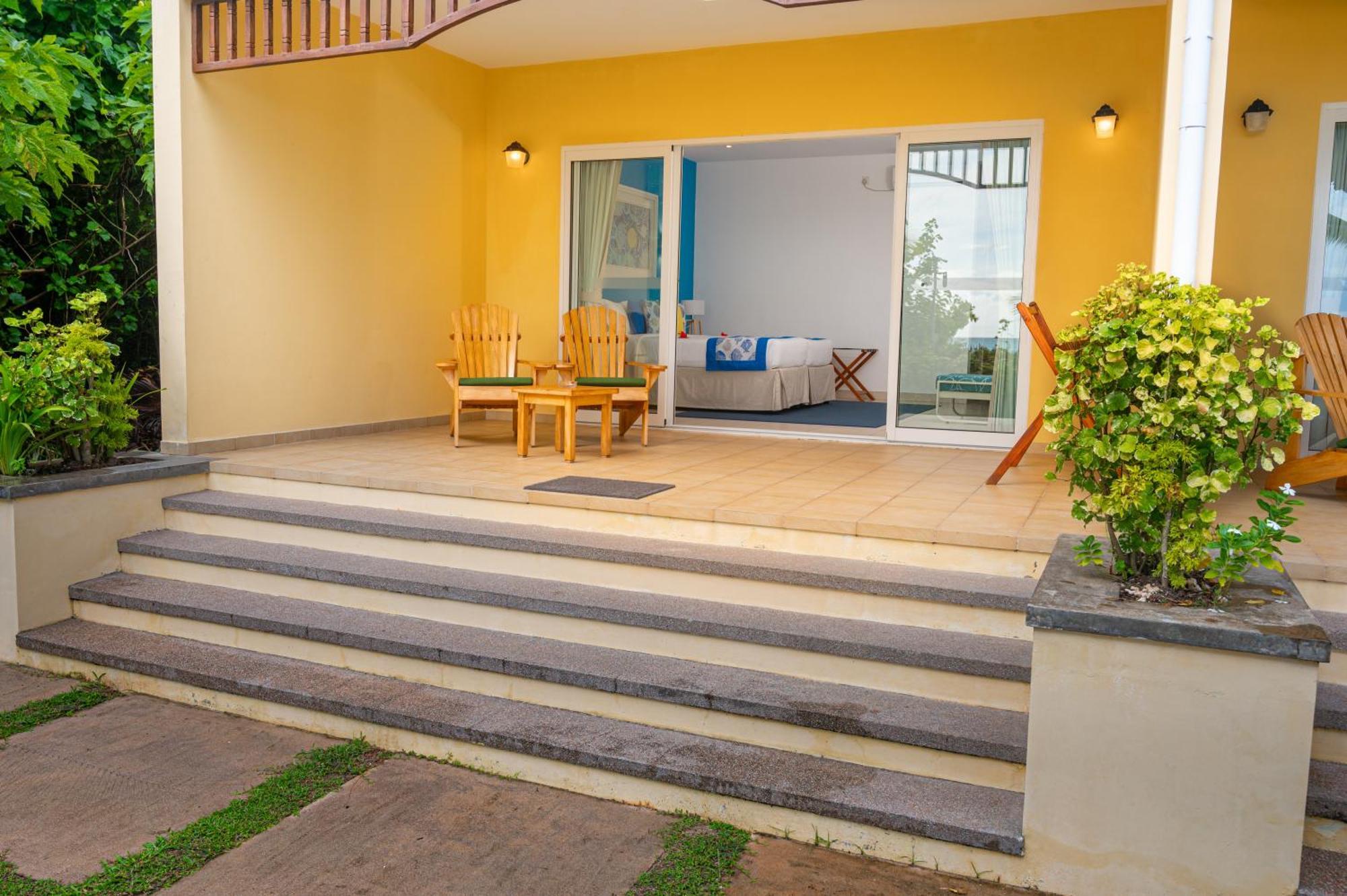 Acajou Anse Volbert Village